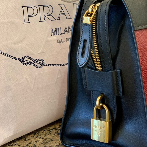 PRADA Leather Tote In Red and Black - Picture 7 of 13